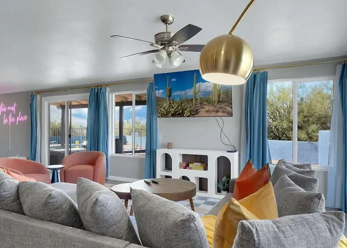 New Sonoran Oasis Pool Hot Tub Sleeps 12 *