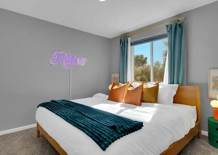 New Sonoran Oasis Pool Hot Tub Sleeps 12 *