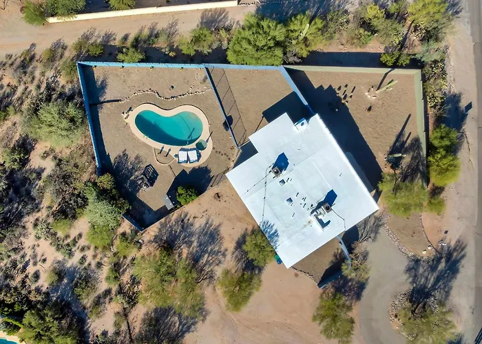 New Sonoran Oasis Pool Hot Tub Sleeps 12 Tucson